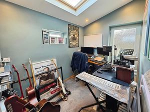 Photo 11- click for photo gallery